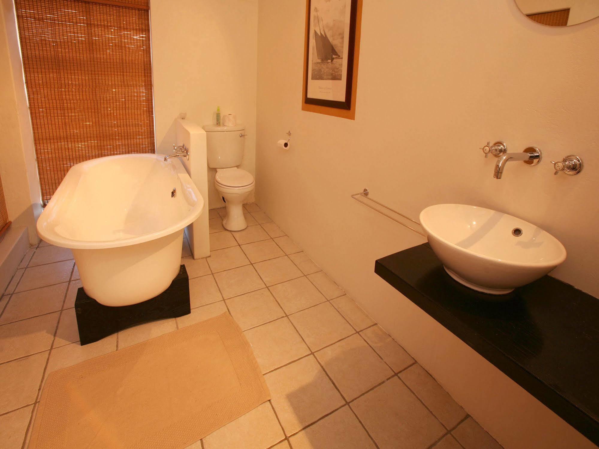 Art Gallery Guest House - Thandekayo Hout Bay Extérieur photo