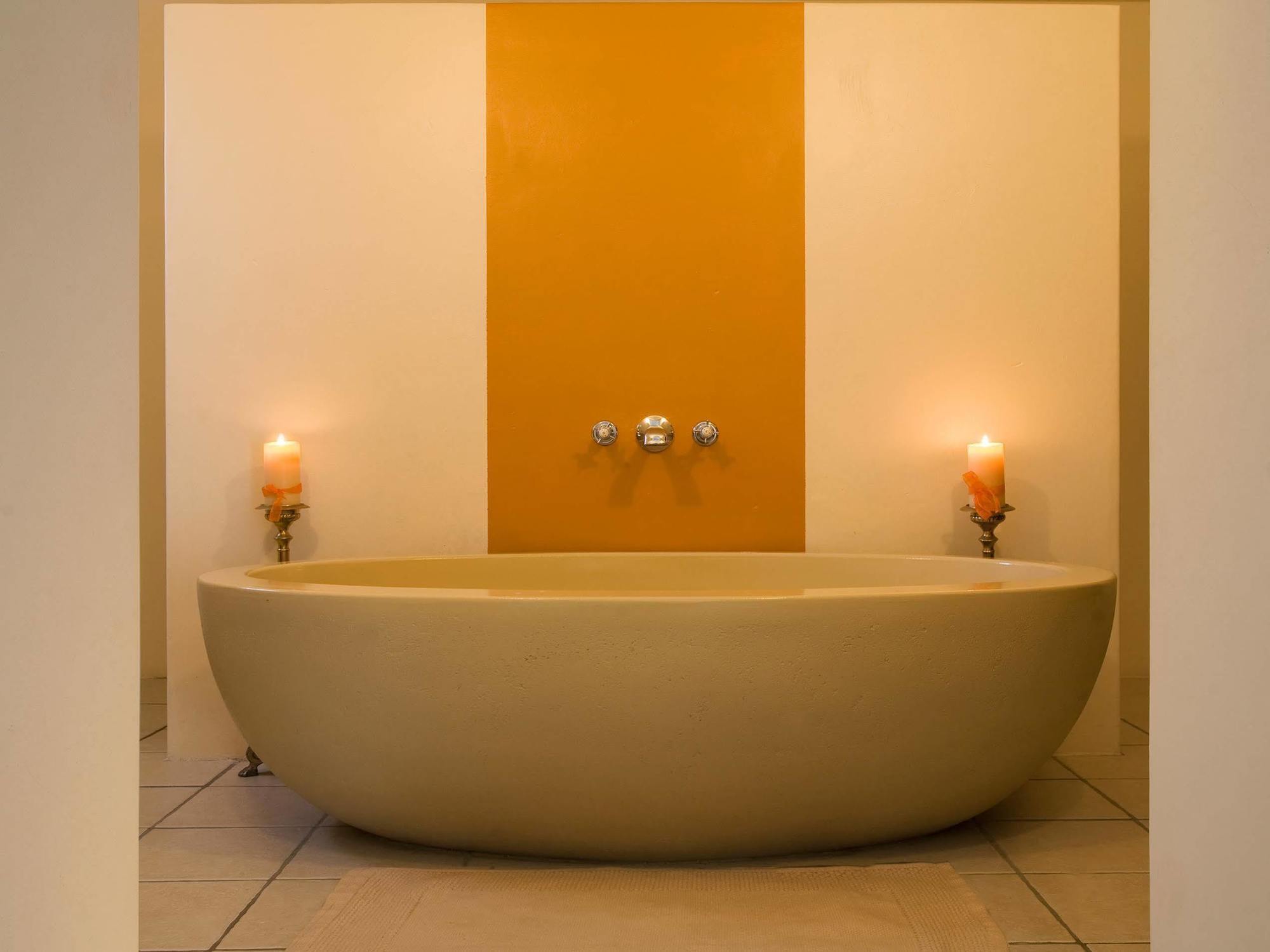 Art Gallery Guest House - Thandekayo Hout Bay Extérieur photo